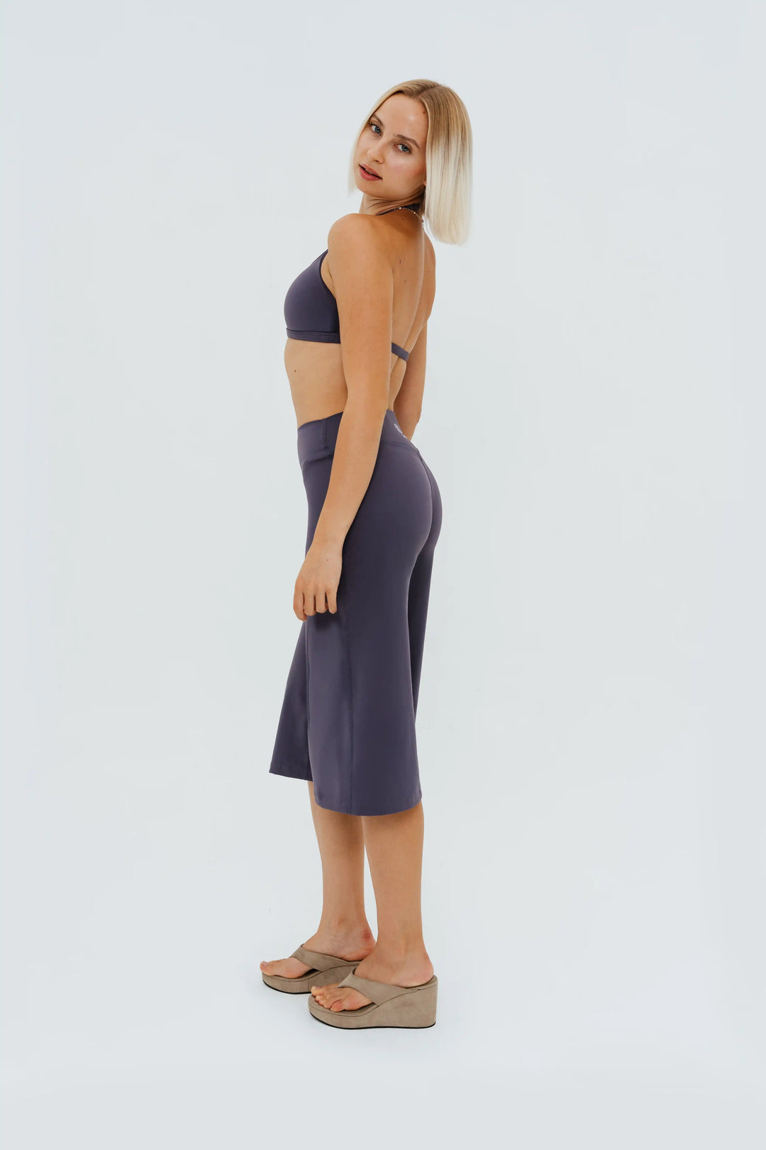 Sculpt Capri Flare Pants