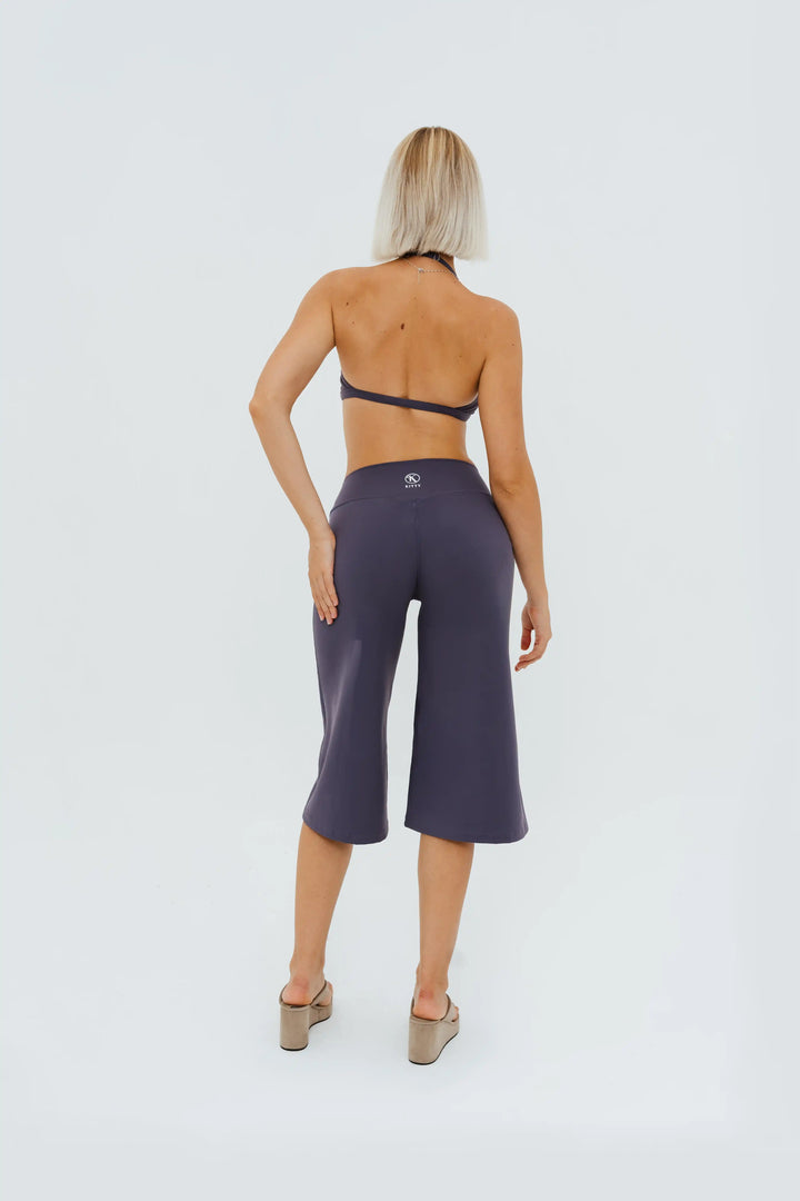 Sculpt Capri Flare Pants