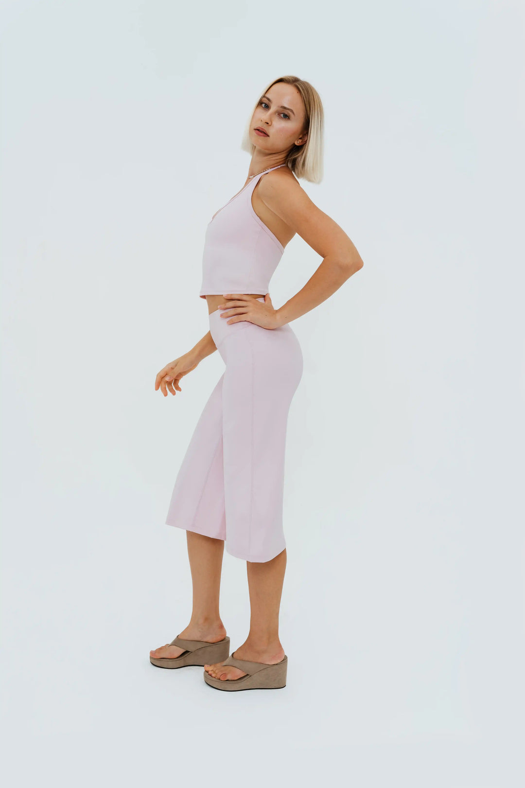 Sculpt Capri Flare Pants