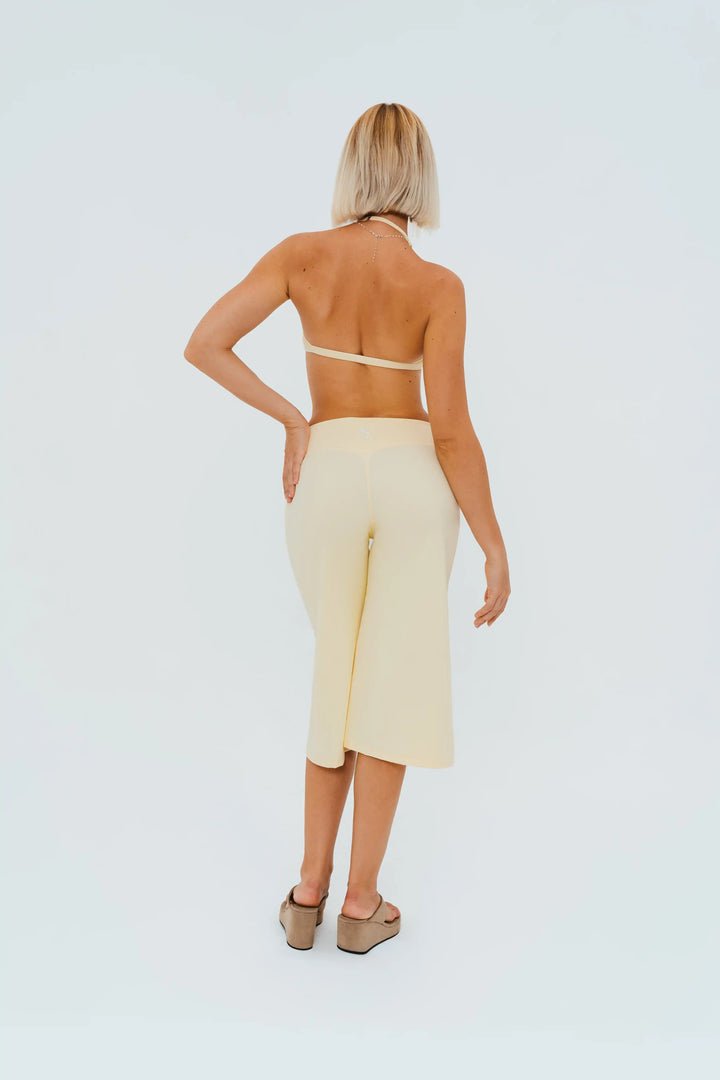Sculpt Capri Flare Pants