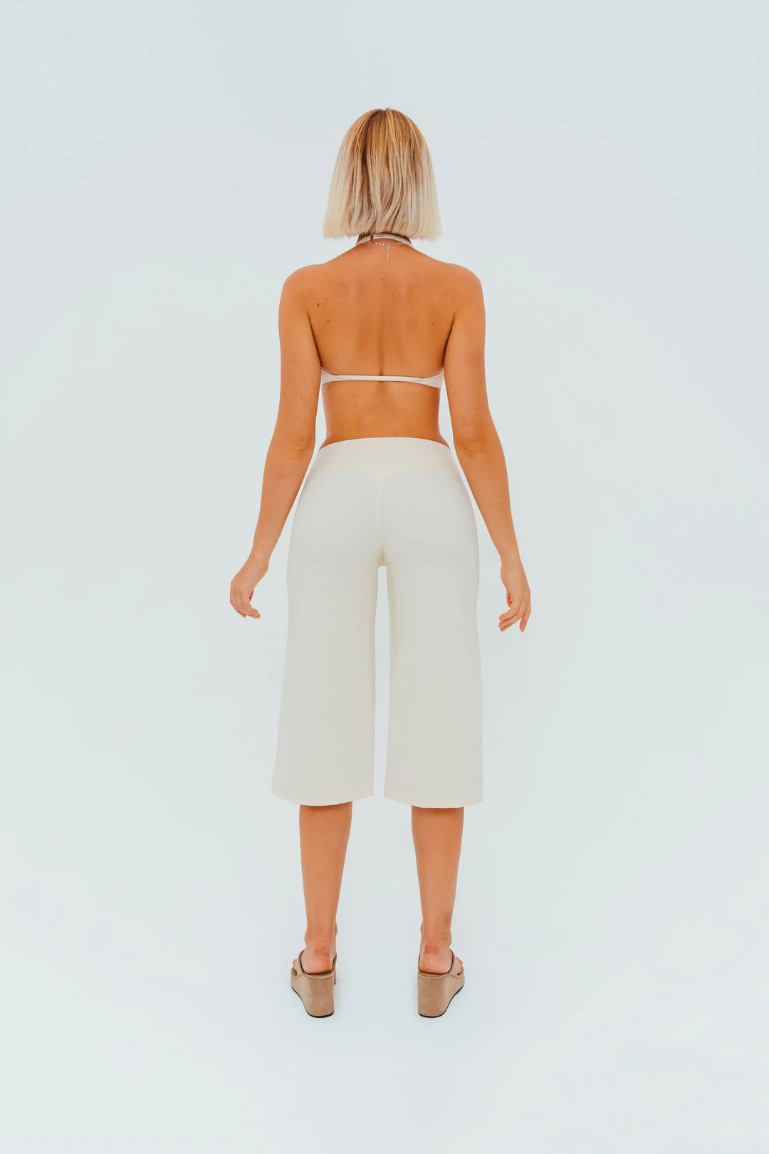 Sculpt Capri Flare Pants