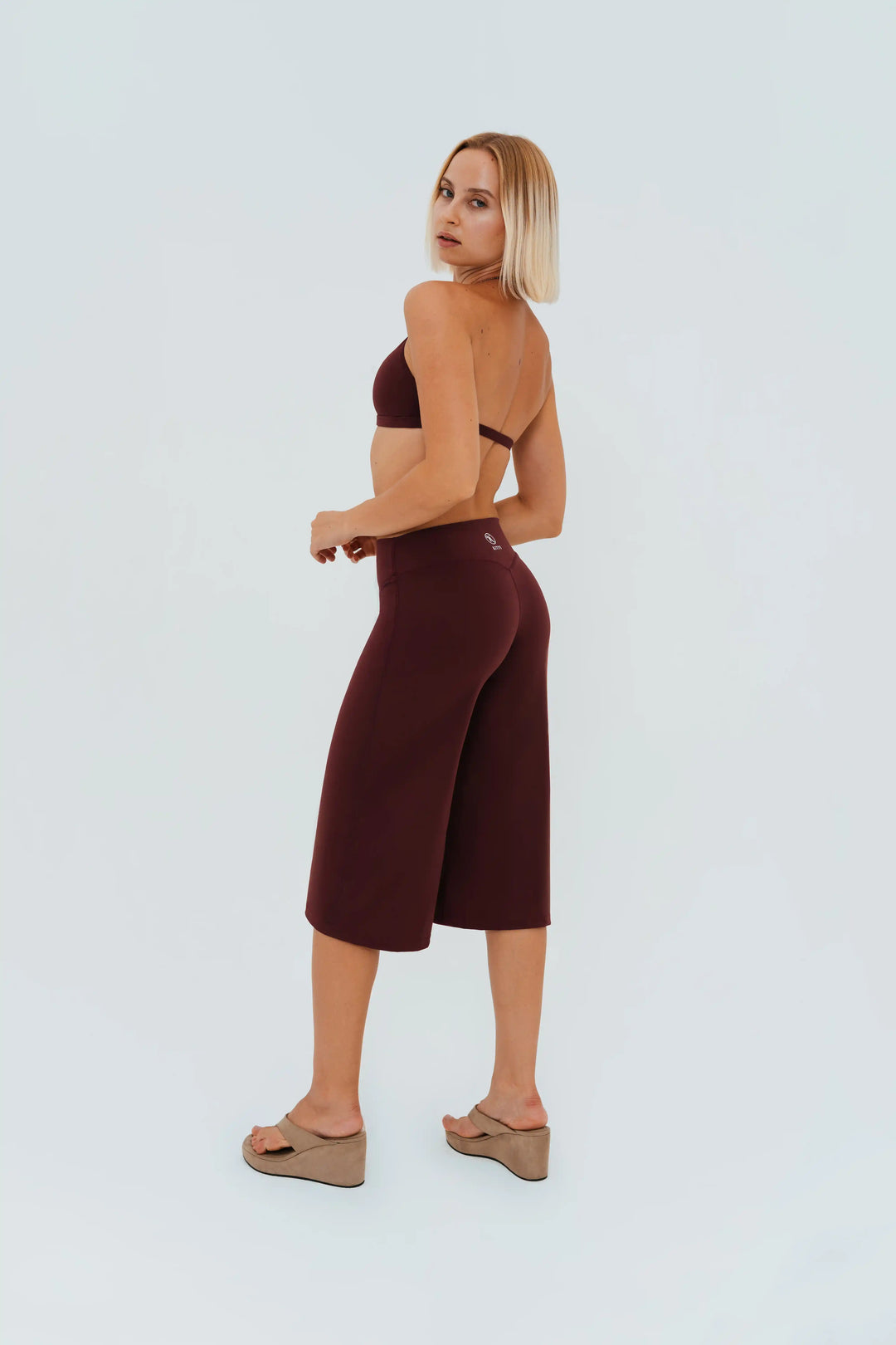 Sculpt Capri Flare Pants