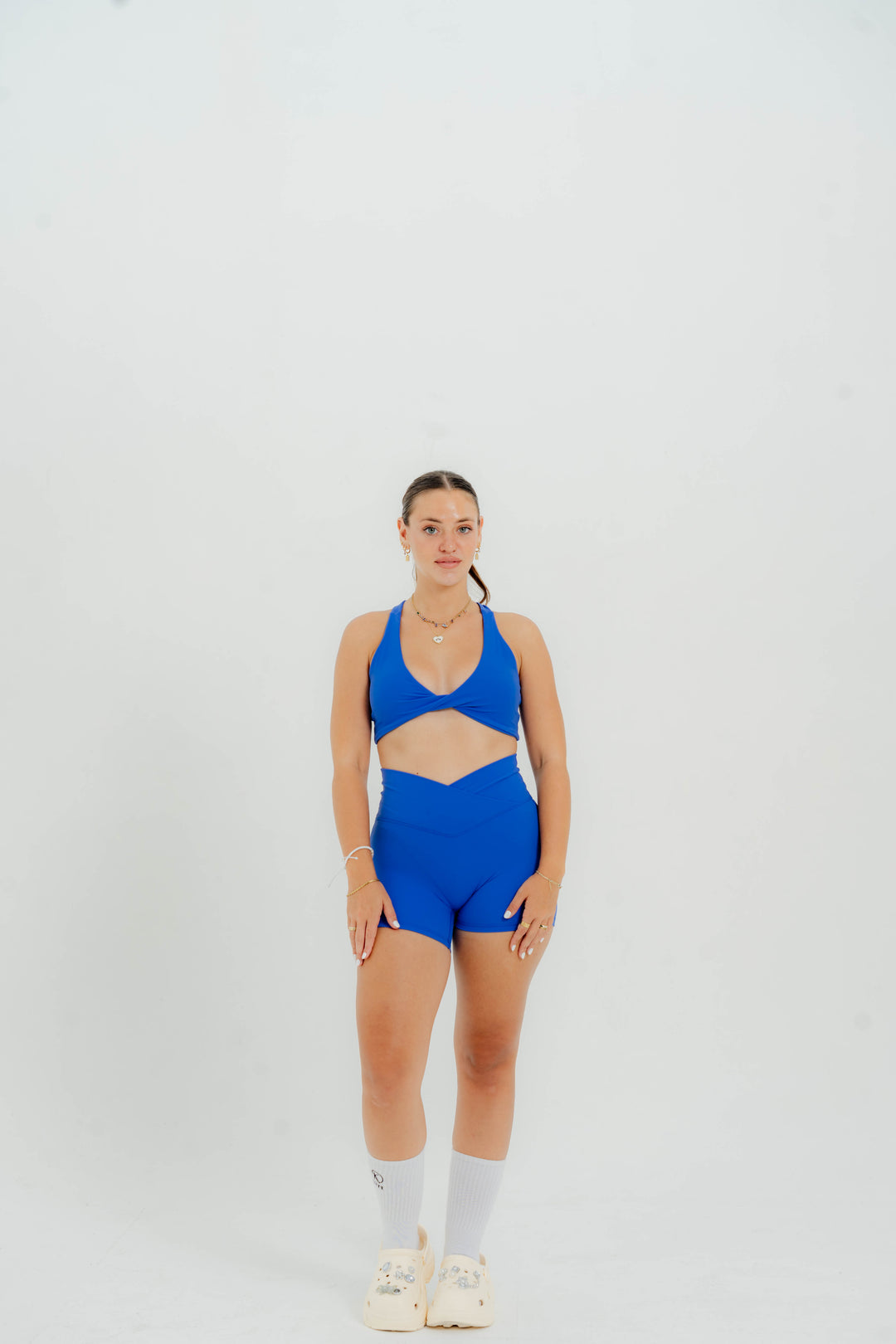 V Contour Short Kitty Activewear