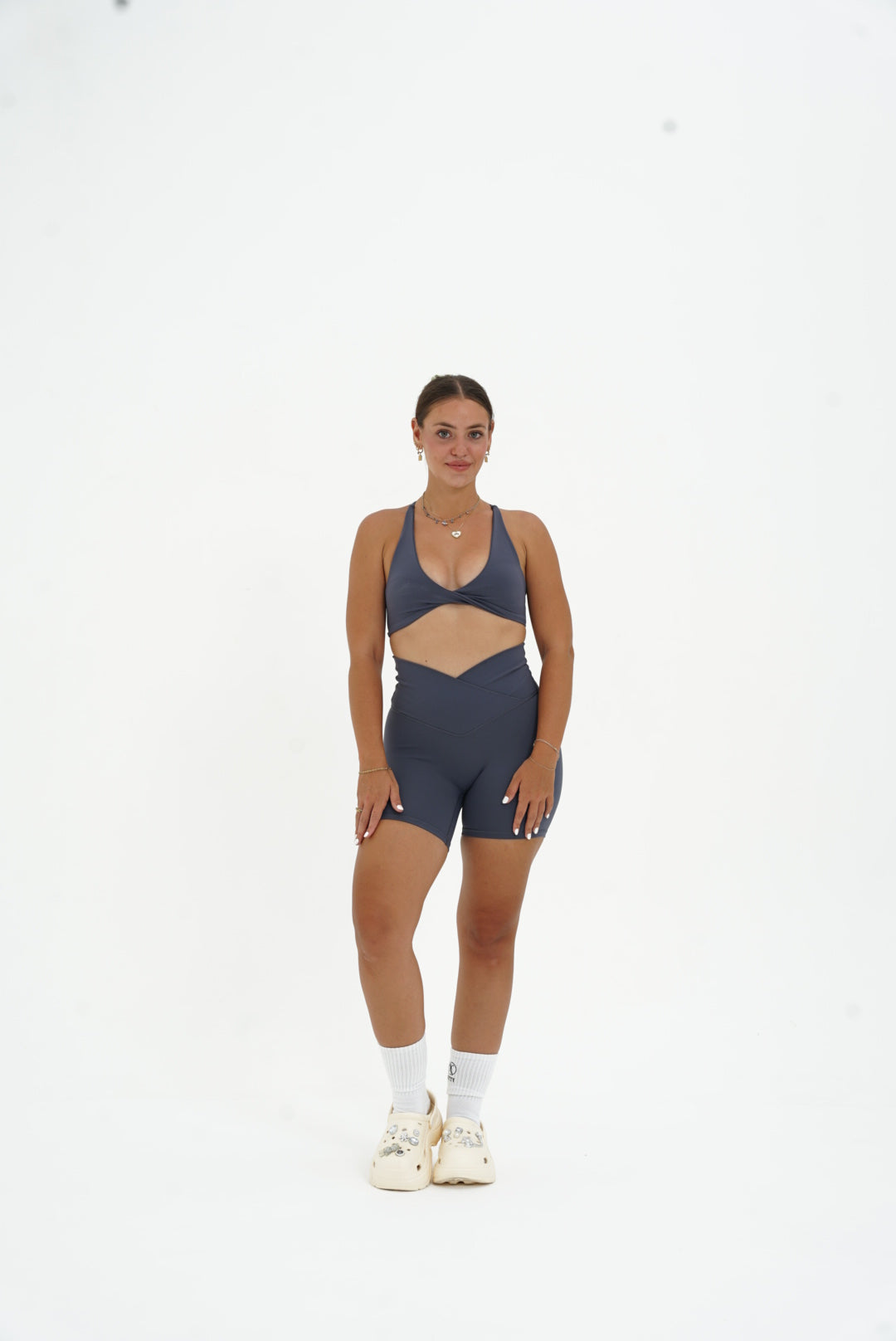 V Contour Short Kitty Activewear