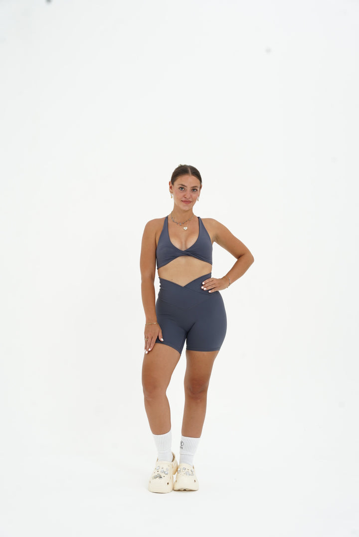 V Contour Short Kitty Activewear