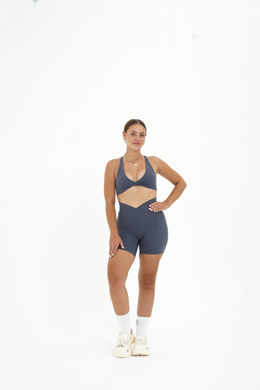 V Contour Short Kitty Activewear