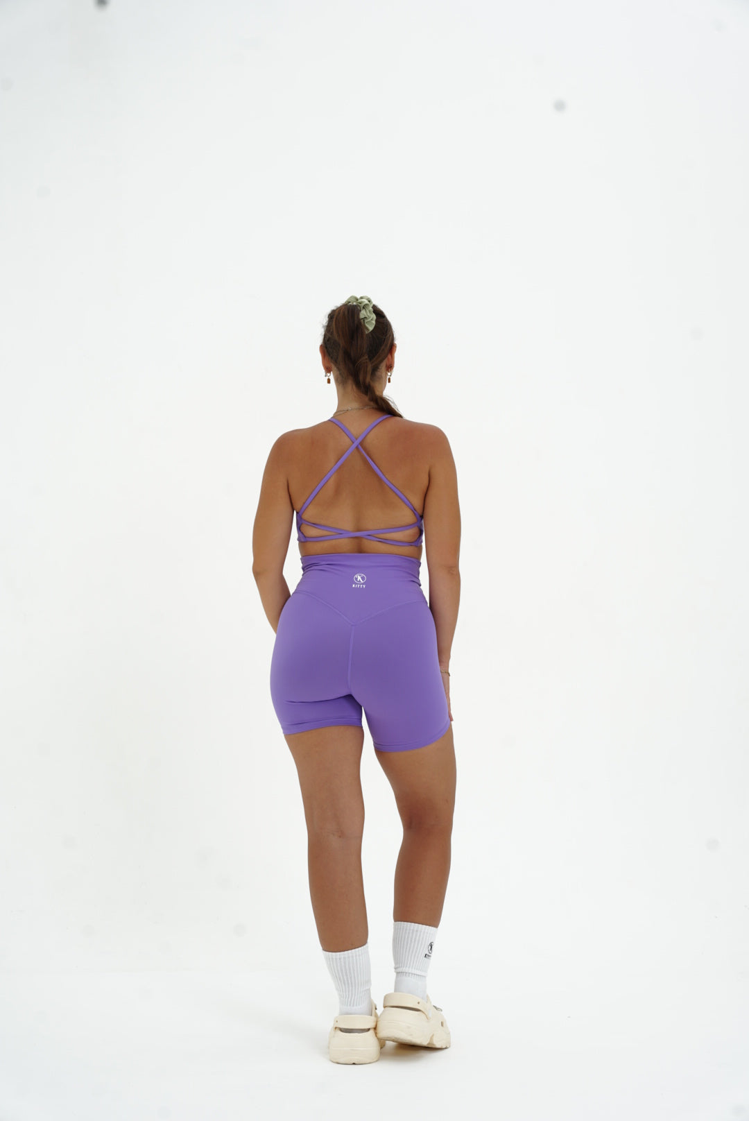 V Contour Short Kitty Activewear