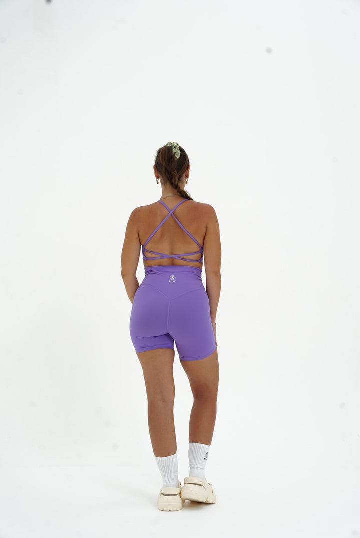 V Contour Short Kitty Activewear