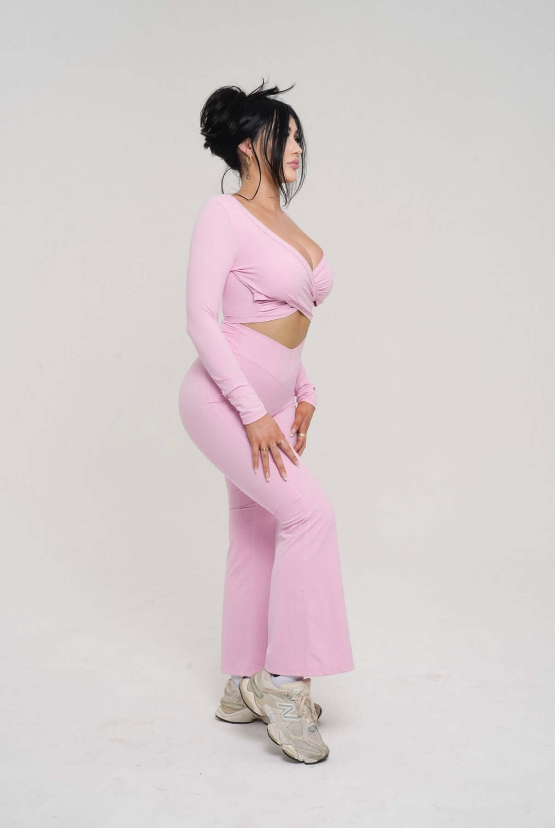 V Neck Long Sleeve Bubblegum - Kitty Activewear