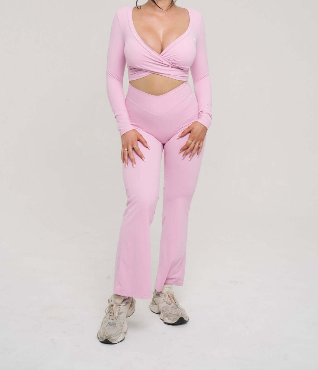 V Neck Long Sleeve Bubblegum - Kitty Activewear